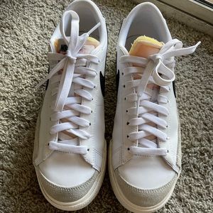 Nike Blazer Low Platform Womens